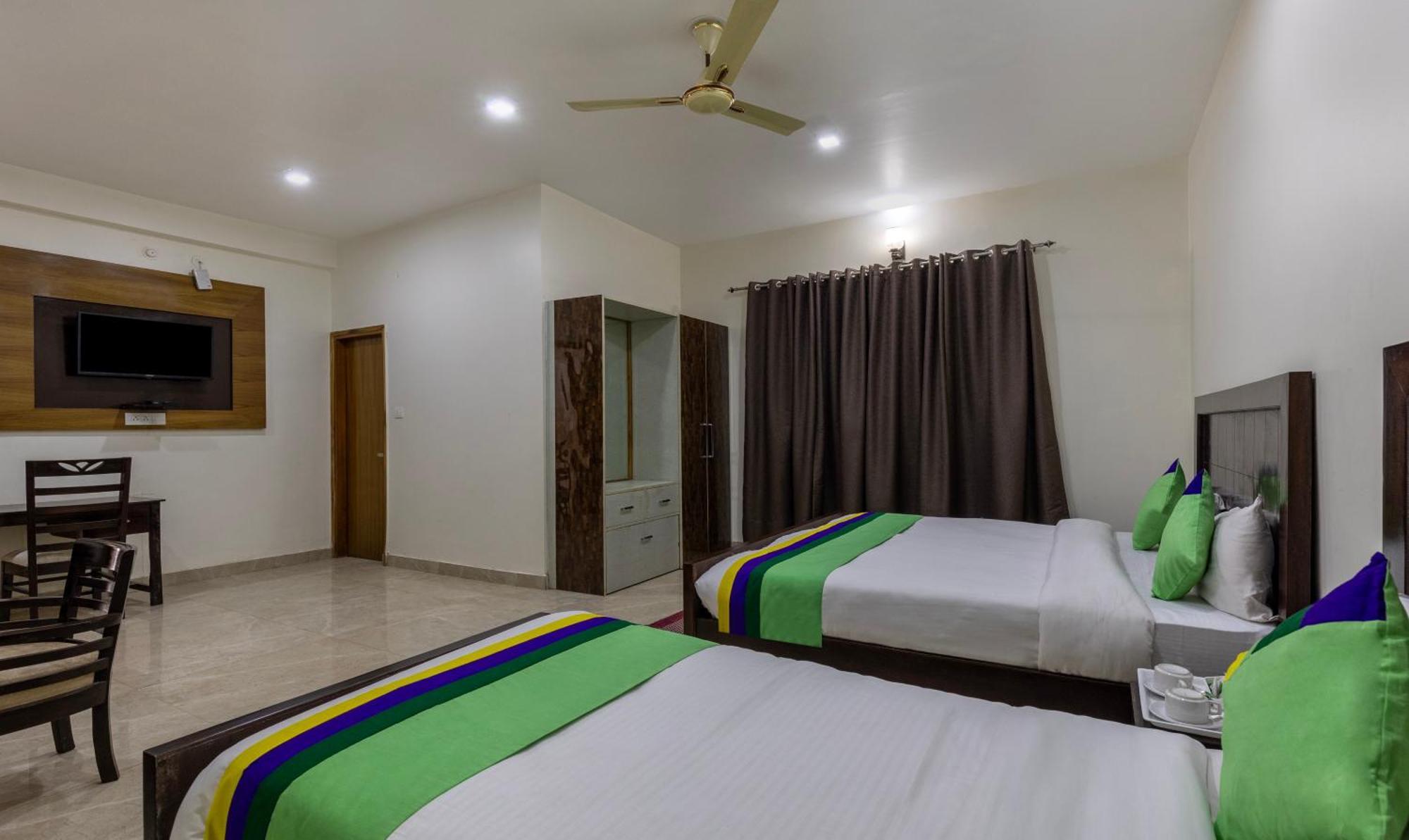 Treebo Olive Lake View Inn June Estate Bhīm Tāl المظهر الخارجي الصورة
